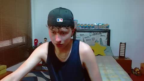 Snapshot of aron_miller18 chatting on 03.08.25 Aaron online show from 03.08.25