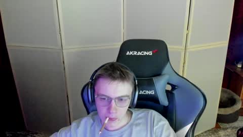 biggest penis  online show from 12.05.24