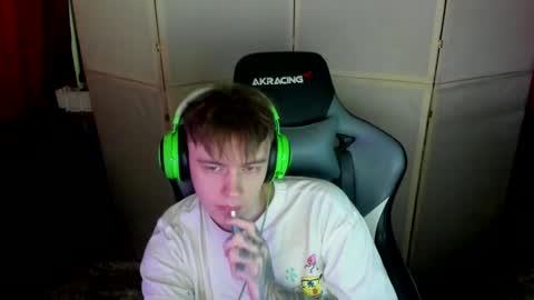 biggest penis  online show from 03.05.25