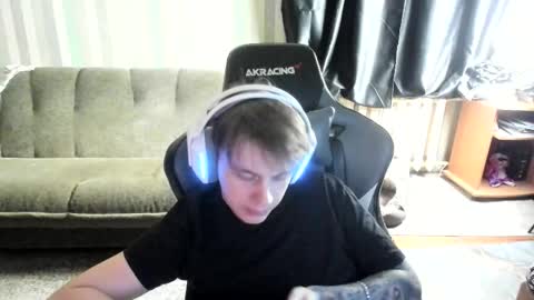 biggest penis  online show from 12.15.25