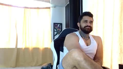 Snapshot of aronmiller404 chatting on 01.19.26 aronmiller online show from 01.19.26