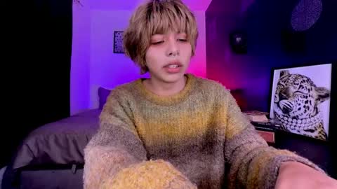 Snapshot of aronn_44 chatting on 06.02.26 Aaron online show from 06.02.26