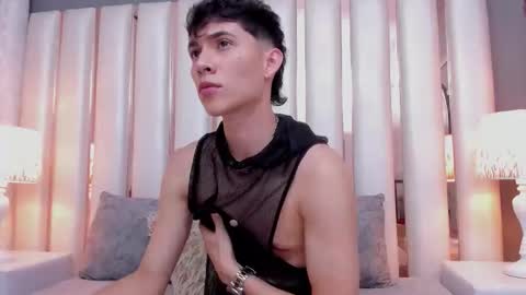 Arontawers online show from 04.12.26