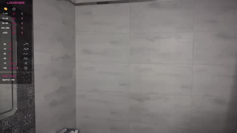 Snapshot of aronyou_win chatting on 01.11.25 Aron and Phil solo online show from 01.11.25