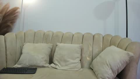 Snapshot of aroon_connor chatting on 10.28.25   online show from 10.28.25