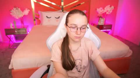 arrinawair online show from 09.25.25