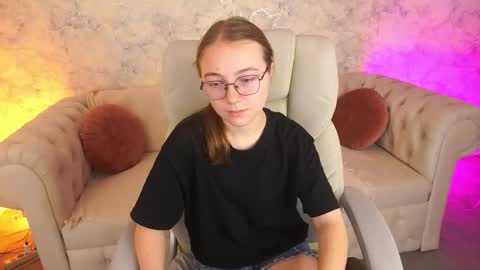 arrinawair online show from 11.04.25