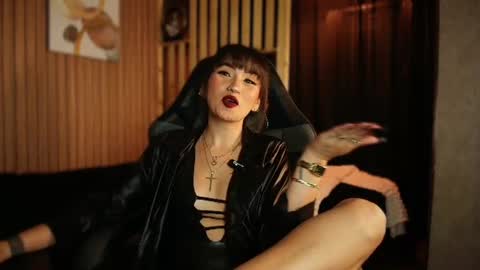      online show from 08.05.26