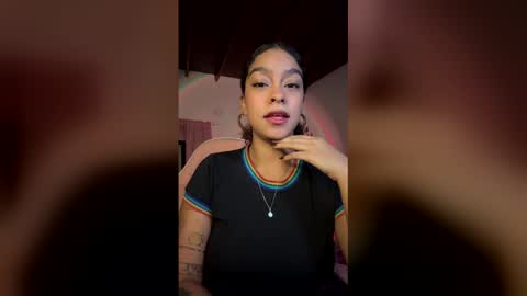 Snapshot of arteatenea__ chatting on 12.18.25 Julieta online show from 12.18.25
