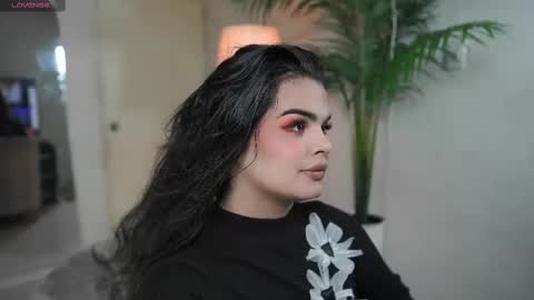 Chloe  online show from 09.25.25