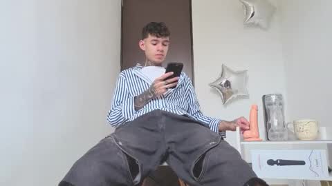   online show from 09.10.25