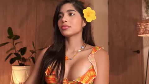 Snapshot of artemia_ chatting on 12.05.25 Amanda online show from 12.05.25