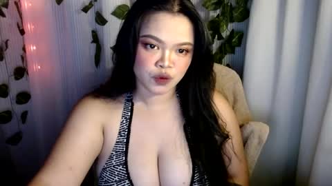 Snapshot of arthemist11 chatting on 07.04.26 monica online show from 07.04.26