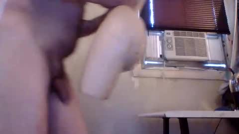 Snapshot of arthur21299999 chatting on 05.31.26 arthur2129 online show from 05.31.26