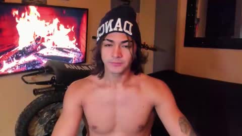 Snapshot of arthur_hunter chatting on 02.02.26 I AM HERE online show from 02.02.26