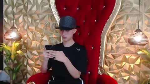 Snapshot of arthurcox_ chatting on 09.11.25 arthurcox_ online show from 09.11.25