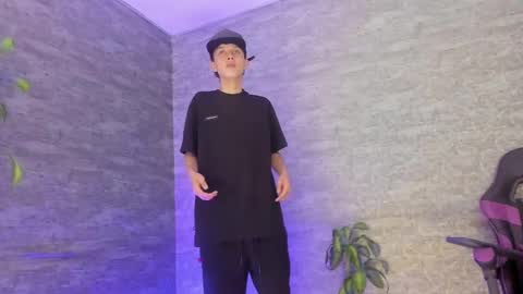 Snapshot of arthurcox_ chatting on 09.27.25 arthurcox_ online show from 09.27.25