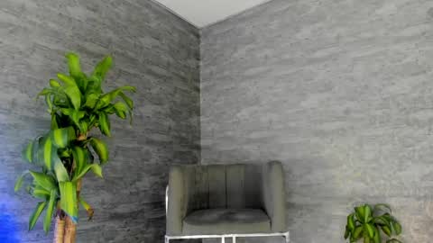 Snapshot of arthurcox_ chatting on 10.14.25 arthurcox_ online show from 10.14.25