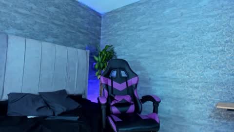 Snapshot of arthurcox_ chatting on 11.07.25 arthurcox_ online show from 11.07.25