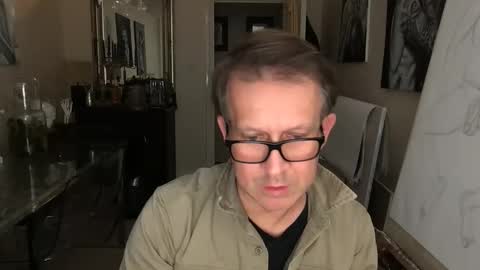 Snapshot of artisterotic chatting on 01.12.25 artisterotic online show from 01.12.25