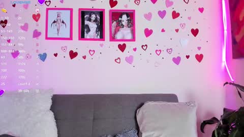 MIA OF artmiajoy online show from 03.05.25