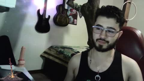 Snapshot of artorias_4 chatting on 12.21.24 artorias 4 online show from 12.21.24