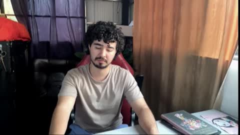 Snapshot of artorias_4 chatting on 10.15.25 artorias 4 online show from 10.15.25