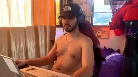 Snapshot of artorias_4 chatting on 11.02.25 artorias 4 online show from 11.02.25