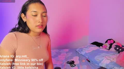 Snapshot of ary_and_kel chatting on 12.03.24 Ariana and Kelsieh online show from 12.03.24