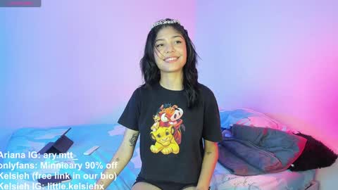 Snapshot of ary_and_kel chatting on 12.11.24 Ariana and Kelsieh online show from 12.11.24