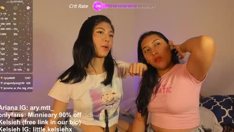 Snapshot of ary_and_kel chatting on 12.17.24 Ariana and Kelsieh online show from 12.17.24