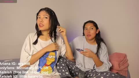 Snapshot of ary_and_kel chatting on 12.18.24 Ariana and Kelsieh online show from 12.18.24