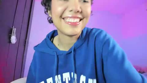 Snapshot of ary_and_kel chatting on 02.12.25 Ariana and Kelsieh online show from 02.12.25