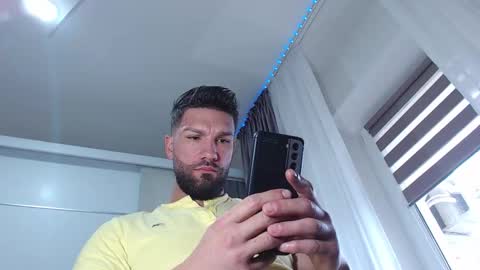 AryanAian1 online show from 11.04.25