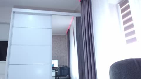 AryanAian1 online show from 11.20.25