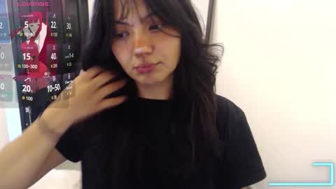 Snapshot of asaray_t chatting on 03.04.26 Saray online show from 03.04.26