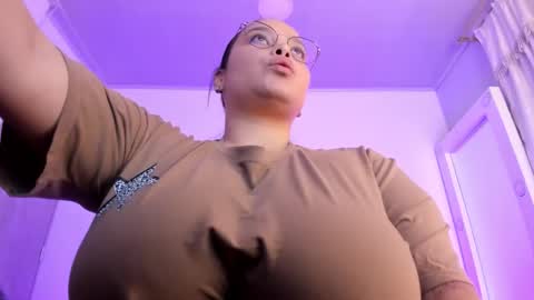 ashanty_vera01 online show from 12.24.24