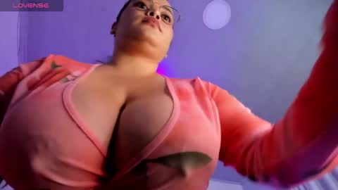 ashanty_vera01 online show from 10.04.25