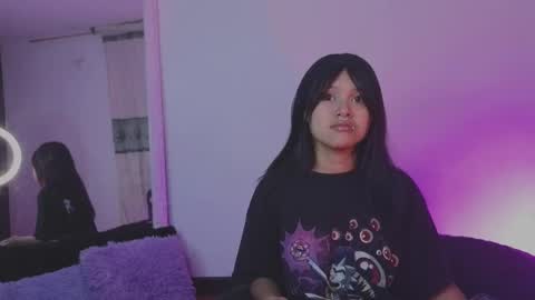 Snapshot of ashe_e chatting on 02.12.25 Ashe online show from 02.12.25