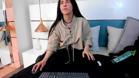 Ashkoreh online show from 04.09.26