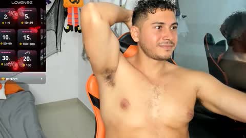 Snapshot of ashlan_king chatting on 10.21.25 ashlan_king online show from 10.21.25