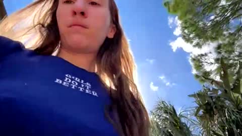 Snapshot of ashleetoocute chatting on 02.04.26 ash online show from 02.04.26