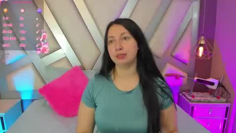 Snapshot of ashleey_bell_ chatting on 06.16.26 Ashley online show from 06.16.26