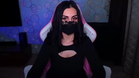   Yasmina   online show from 12.21.25