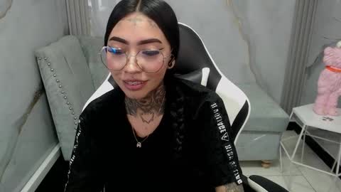 ashley_blum_v online show from 11.28.25