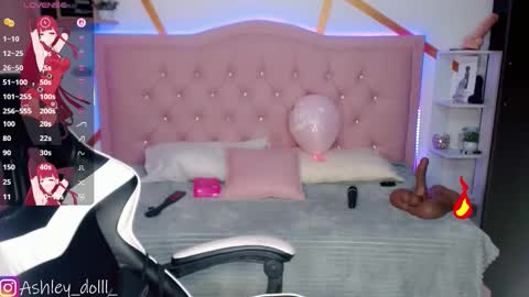 Snapshot of ashley_dolll chatting on 11.05.25 Ashley online show from 11.05.25