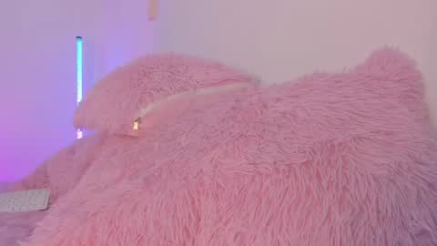 ashley_js online show from 06.03.26