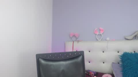 Snapshot of ashleyness chatting on 10.29.25 Ashley online show from 10.29.25