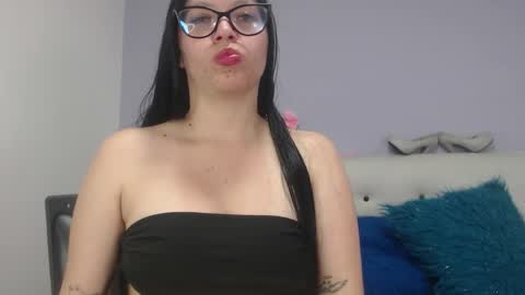 Snapshot of ashleyness chatting on 11.15.25 Ashley online show from 11.15.25