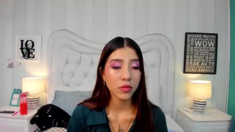 AshleyRoberh online show from 10.31.25